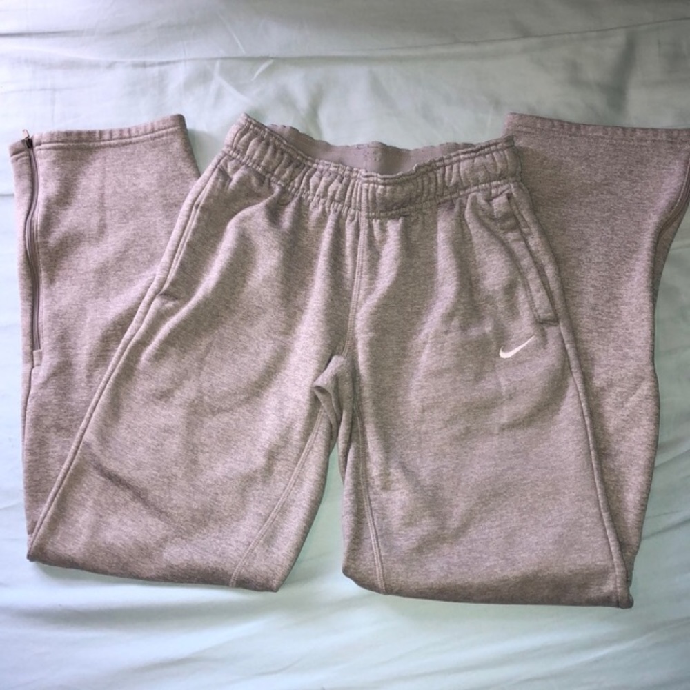 (2) Nike therma-fit sweatpants BUNDLE
